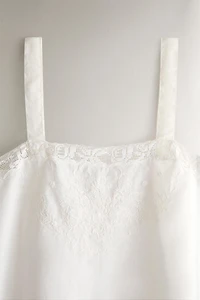 EMBROIDERED COTTON TOP