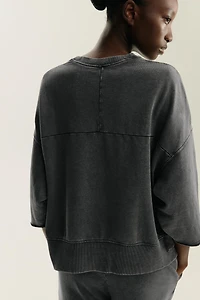 WASHED SWEATSHIRT