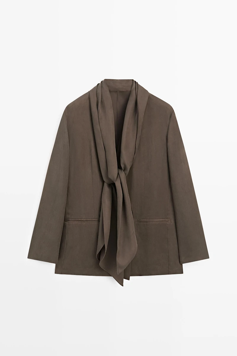 Total look flowing overshirt with tie detail