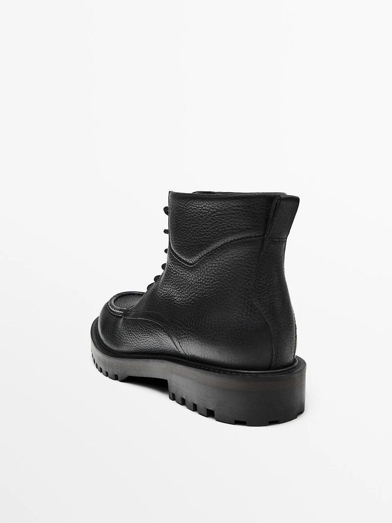 Bottes en cuir foulé à bord mocassin