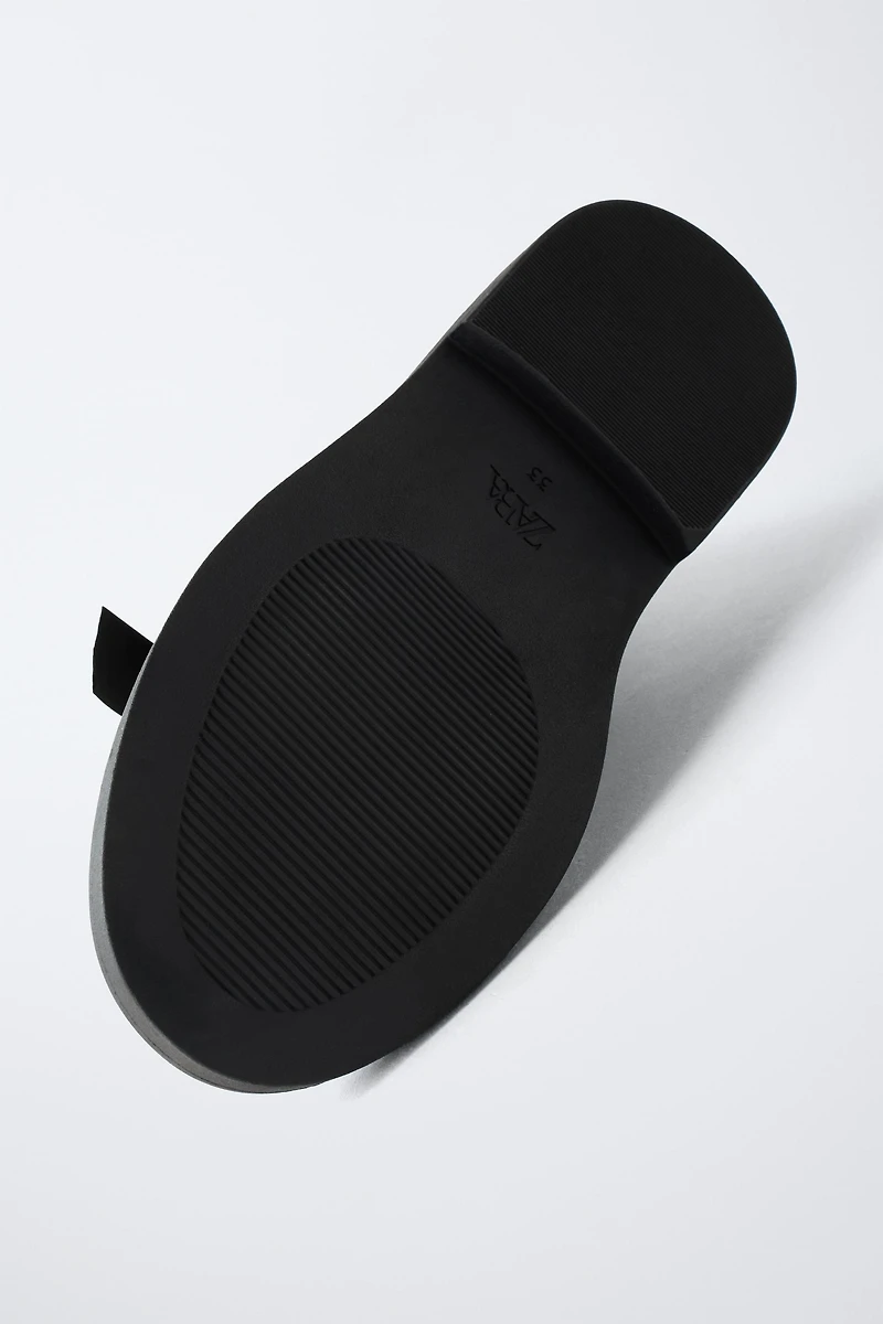 ANKLE BOOTS WITH BOW DETAIL