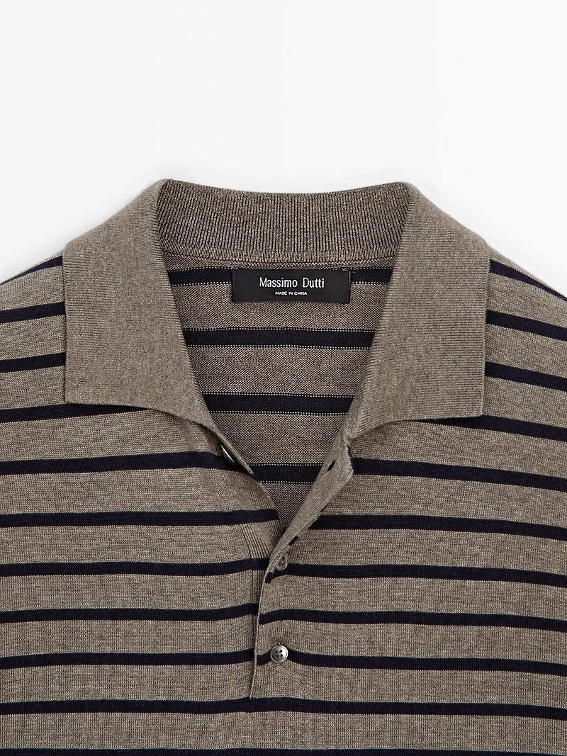 Polo en maille à rayures et manches courtes