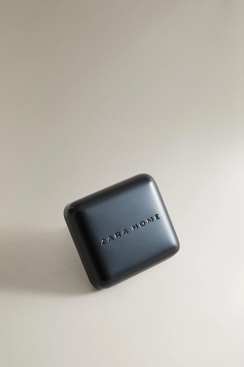 DARK AMBER CAR AIR FRESHENER