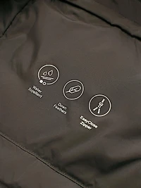 Water-repellent ultra lightweight down blend gilet