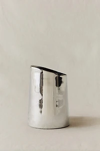 VASE EN ACIER