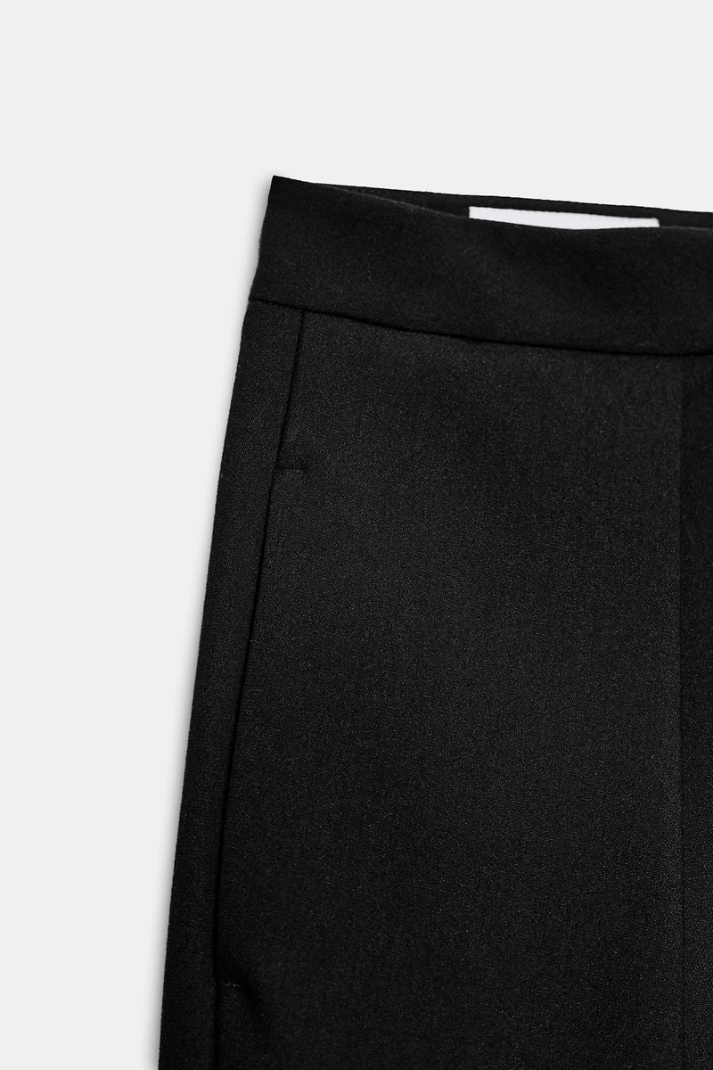 HIGH-WAISTED PLEATED PANTS