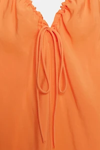 FLOWY TIED MIDI DRESS