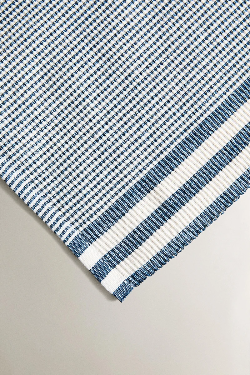 STRIPED INDIVIDUAL TABLECLOTH (PACK OF 2)