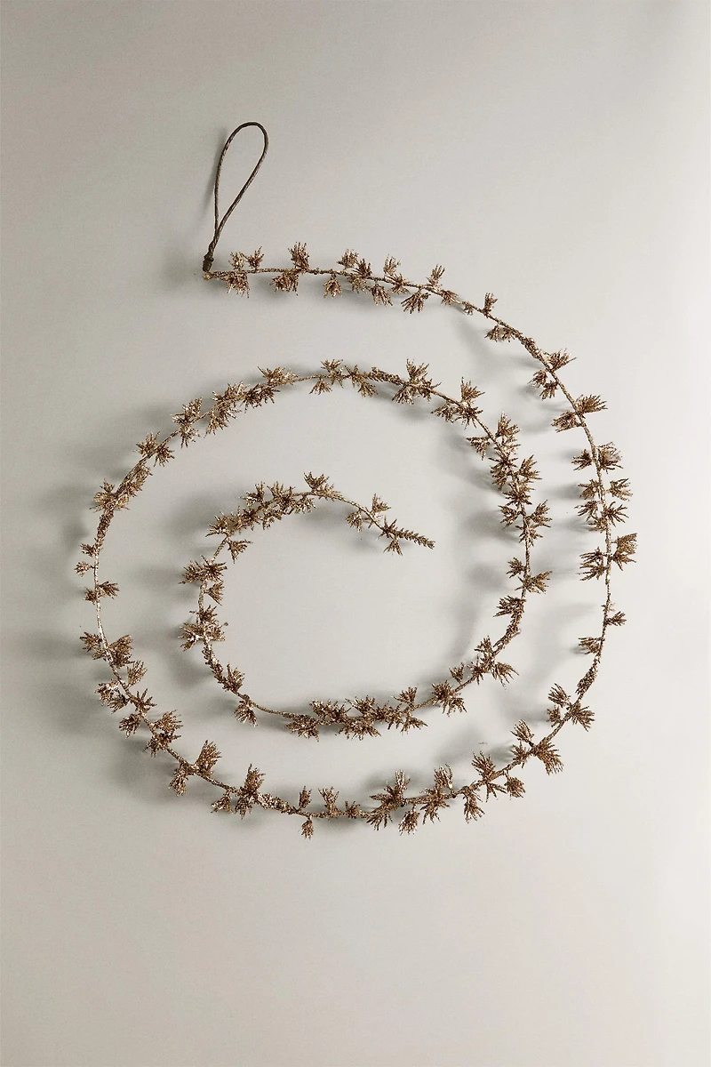 SHINY CHRISTMAS LEAF GARLAND