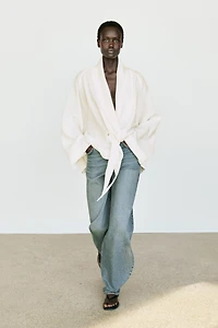 Flowing linen-blend shirt with tie detail