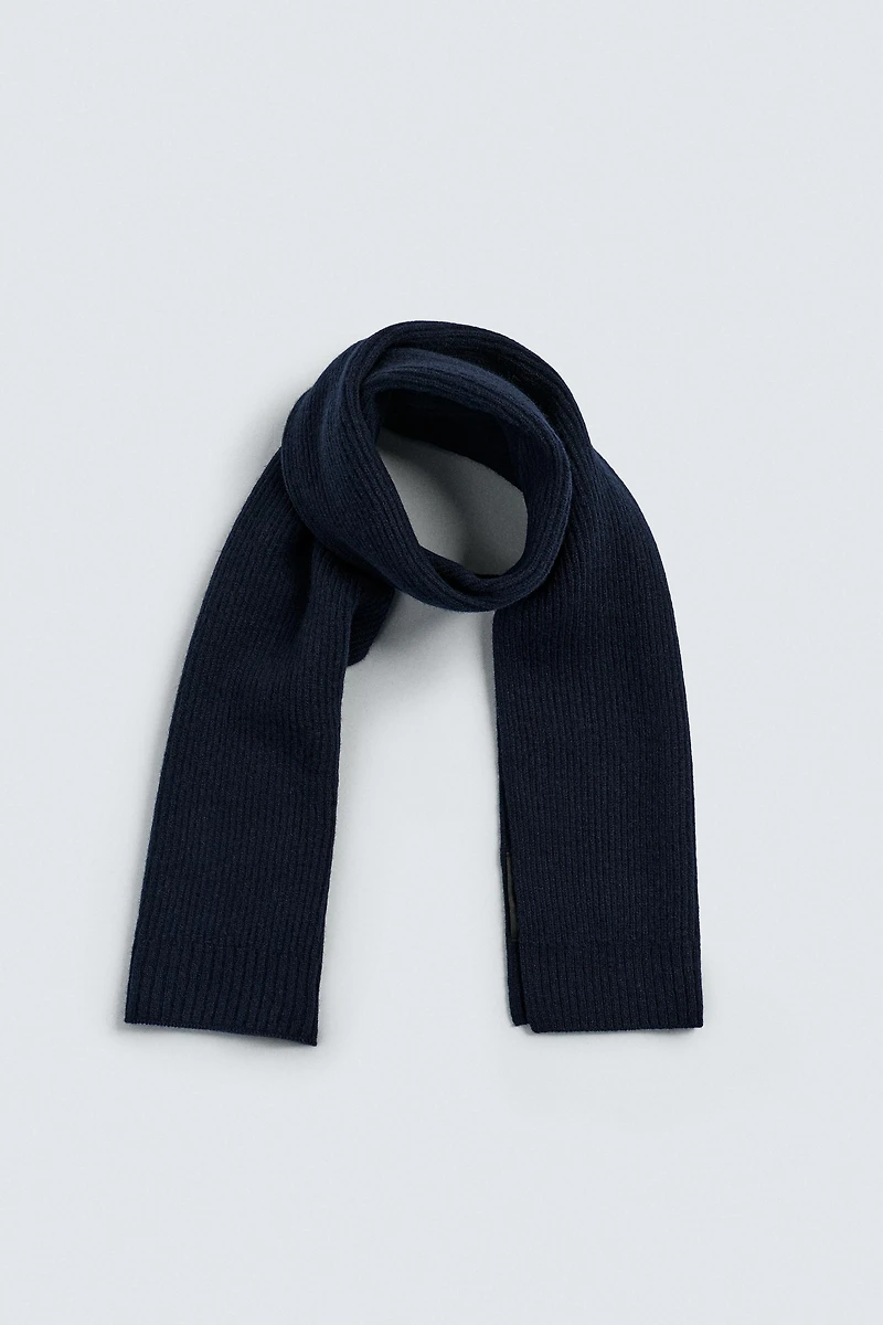 ÉCHARPE EN MAILLE 100 % LAINE
