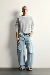 RIPPED BARREL FIT JEANS