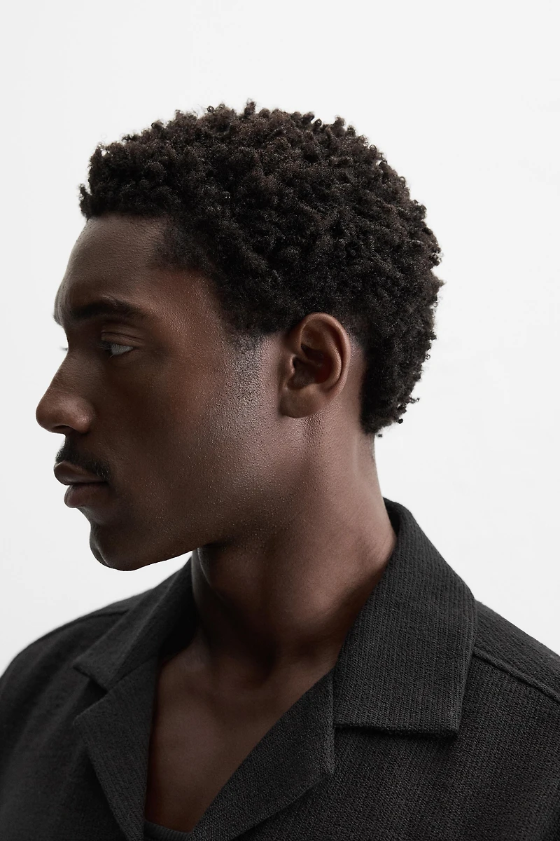 TEXTURED SHIRT