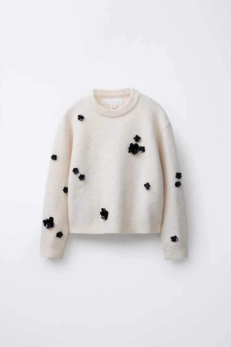 PULL EN MAILLE FLEURS PAILLETTES