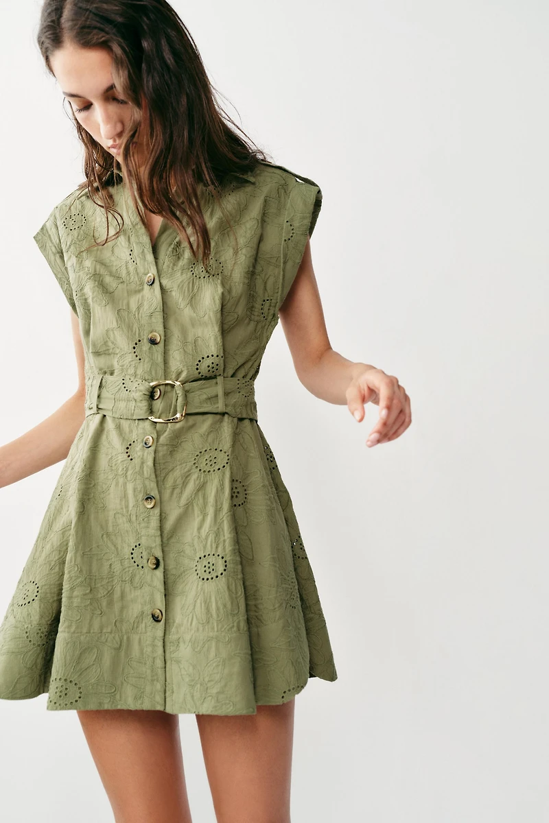 SHORT EMBROIDERED EYELET DRESS