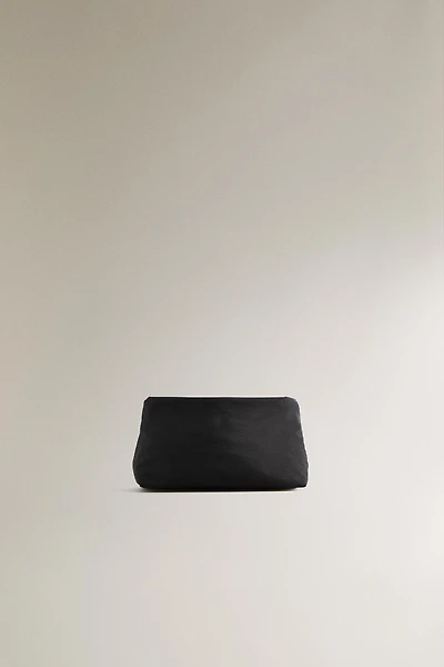 TECHNICAL FABRIC MEDIUM TOILETRY BAG