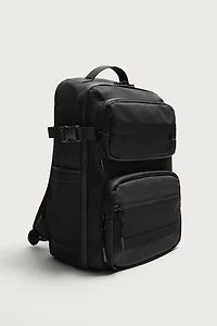MULTIPOCKET TECHNICAL BACKPACK
