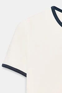 CONTRAST TRIM T-SHIRT