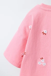 T-SHIRT À FLEURS BRODÉES