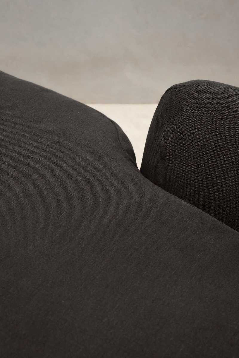 LOVESEAT 01