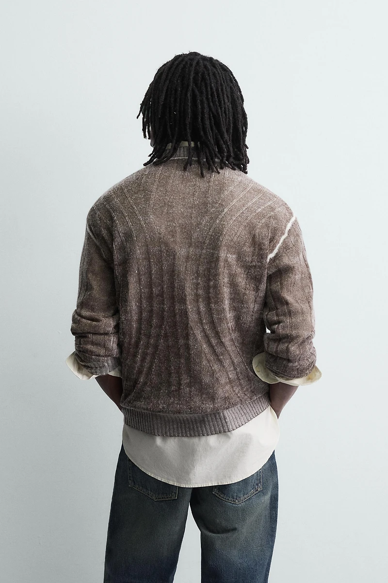 ABSTRACT JACQUARD JUMPER