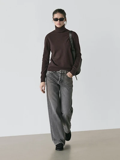 Mid-rise wide-leg jeans