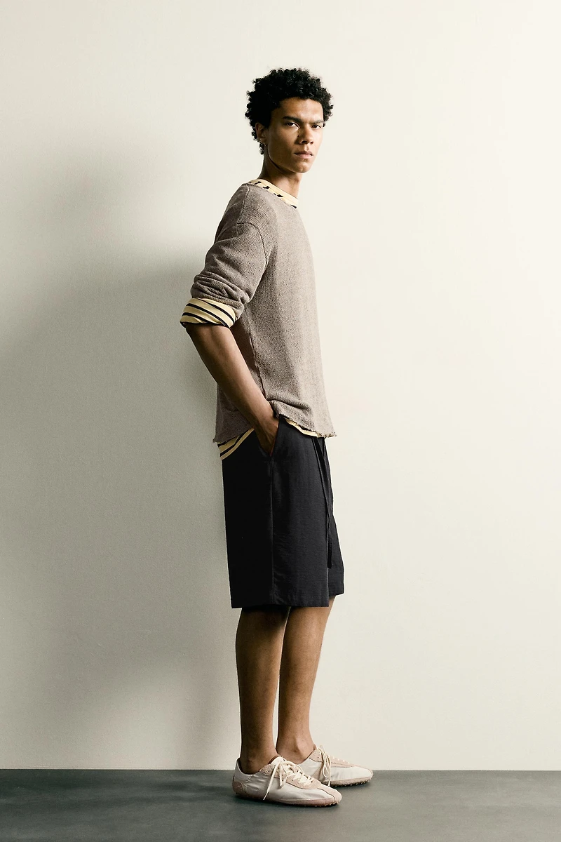 RELAXED FIT BELTED PLEATED SHORTS