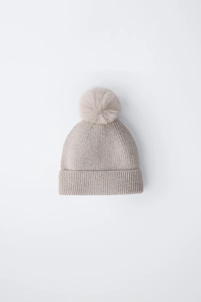 KNIT POMPOM HAT