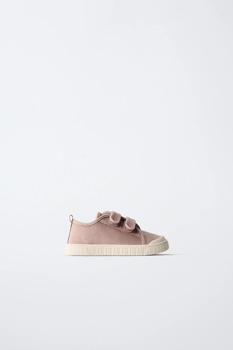 BAREFOOT SNEAKERS
