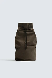TECHNICAL BUCKET BAG