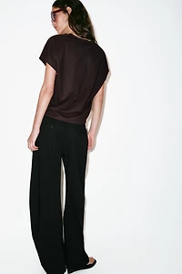 RUSTIC V-NECK T-SHIRT