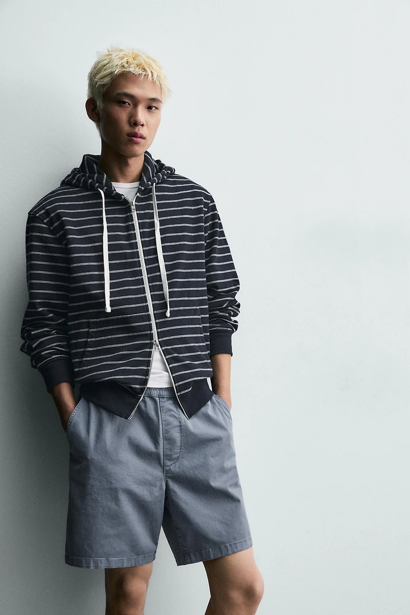 SHORT EN TWILL COUPE DÉCONTRACTÉE