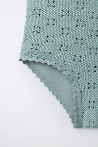 1-6 ANS/ MAILLOT DE BAIN EN CROCHET