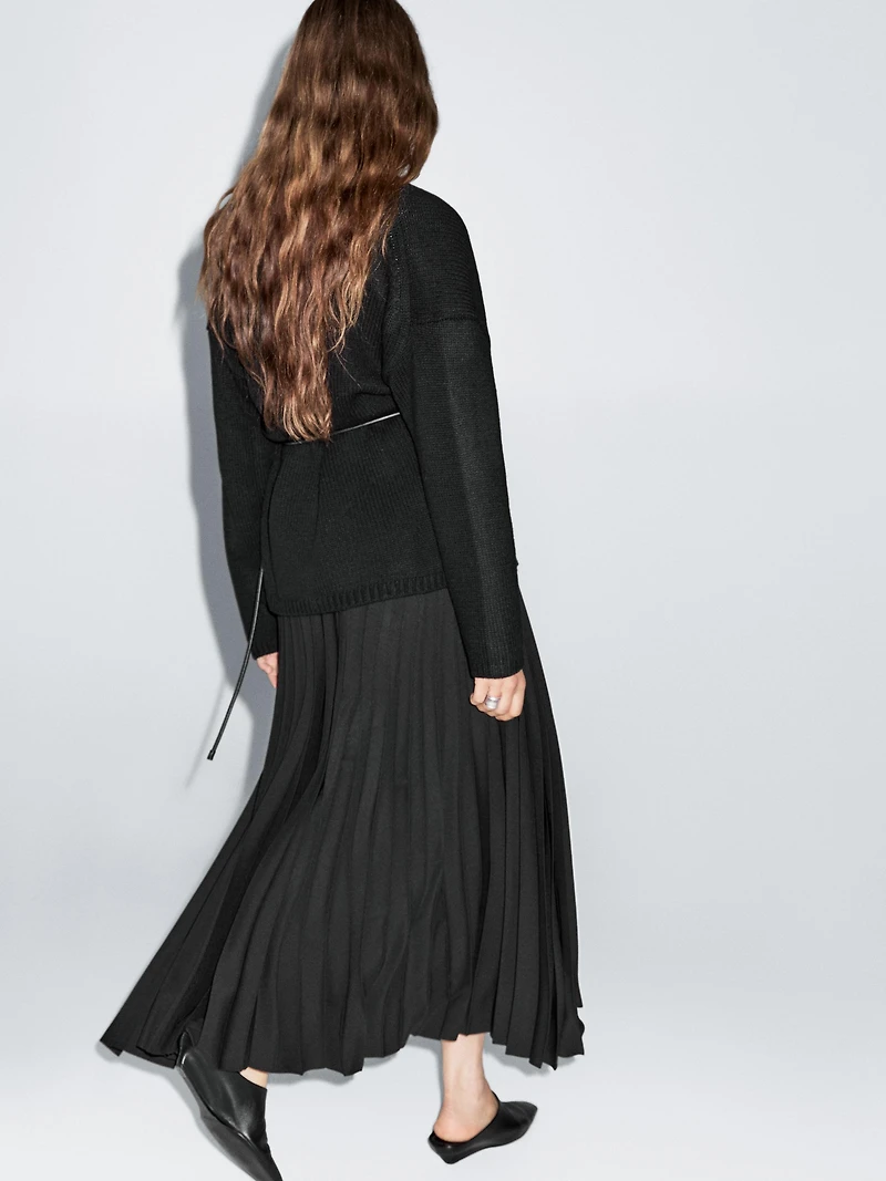 Asymmetric box pleat skirt