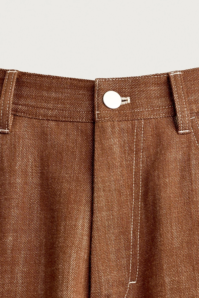 PANTALON COUPE DÉCONTRACTÉE À SURPIQÛRES