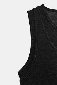 FAUX DOUBLE SLEEVELESS T-SHIRT