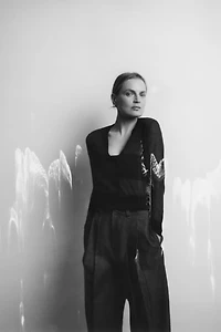 GILET EN MAILLE SEMI-TRANSPARENTE