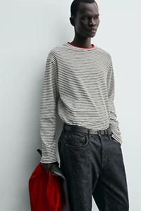 CONTRAST STRIPED T-SHIRT
