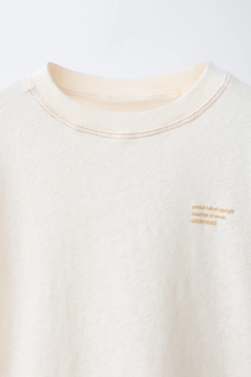 COTTON AND LINEN TEXT T-SHIRT