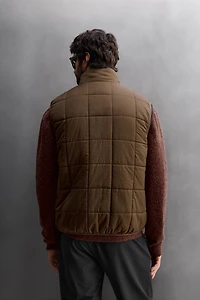 TECHNICAL PUFFER VEST