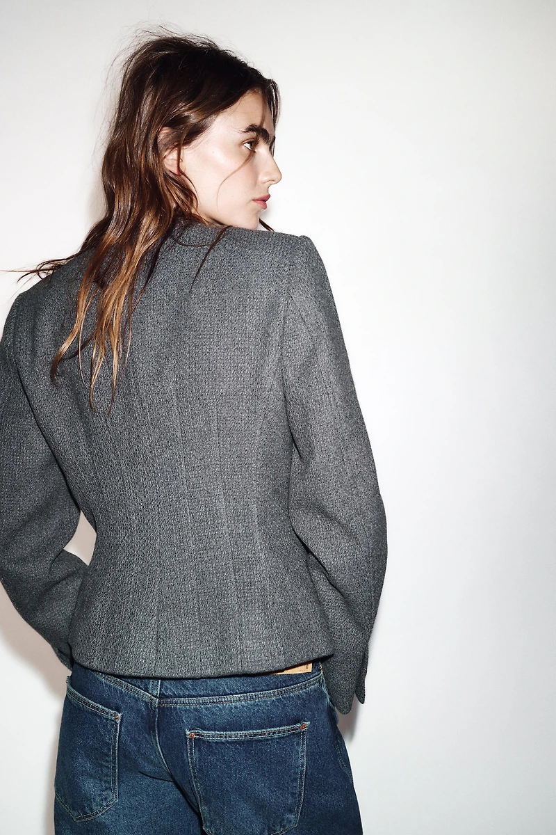 VESTE AJUSTÉE COL ROND