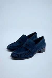 MOCASSIN FRONCÉ EN DAIM