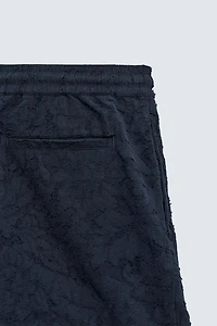 SHORT JACQUARD TEXTURÉ