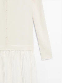 Robe longue contrastante plissée