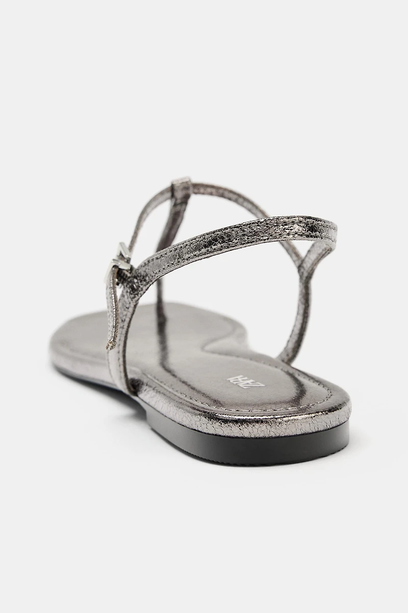 METALLIC FLAT SANDALS