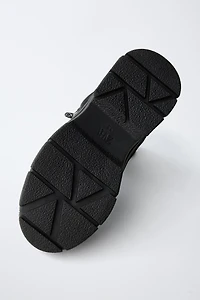 HIKING ANKLE BOOTS