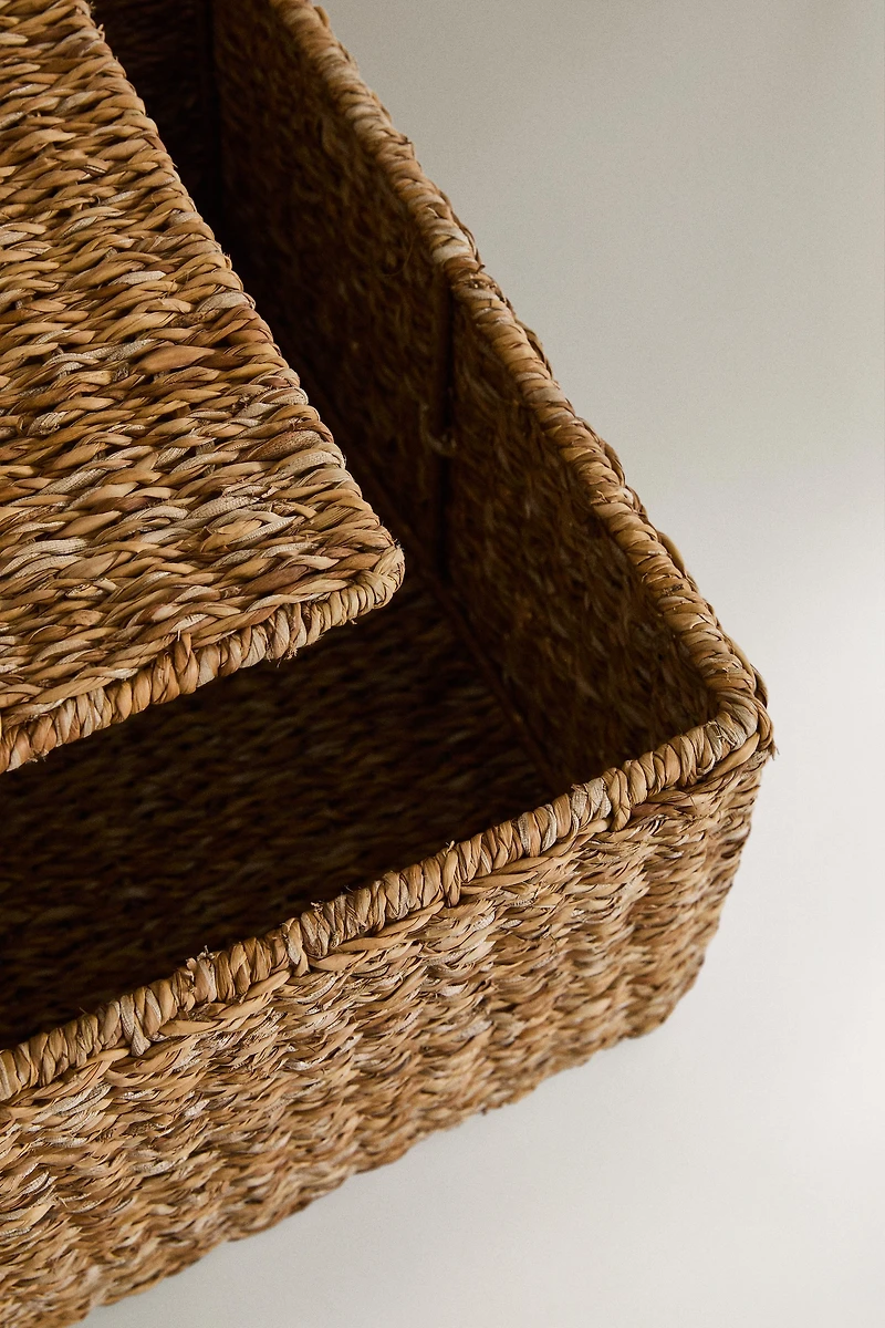 SEAGRASS BASKET WITH LID