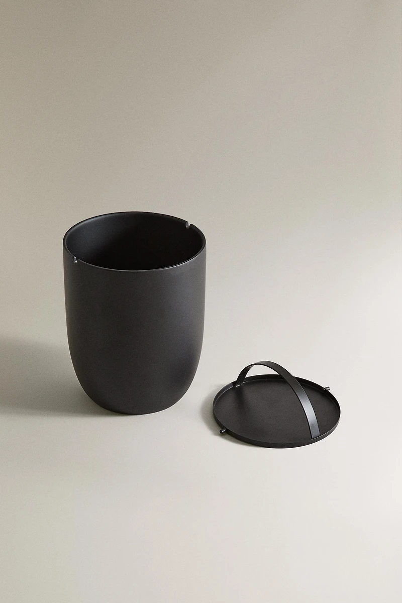 RESIN BATHROOM TRASH CAN