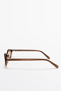 Oval sunglasses