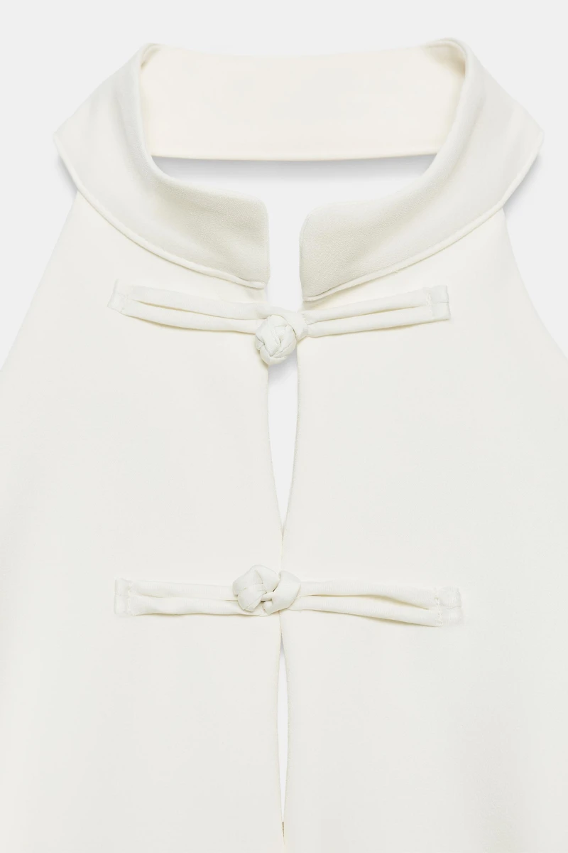 FROG CLASP HALTER TOP